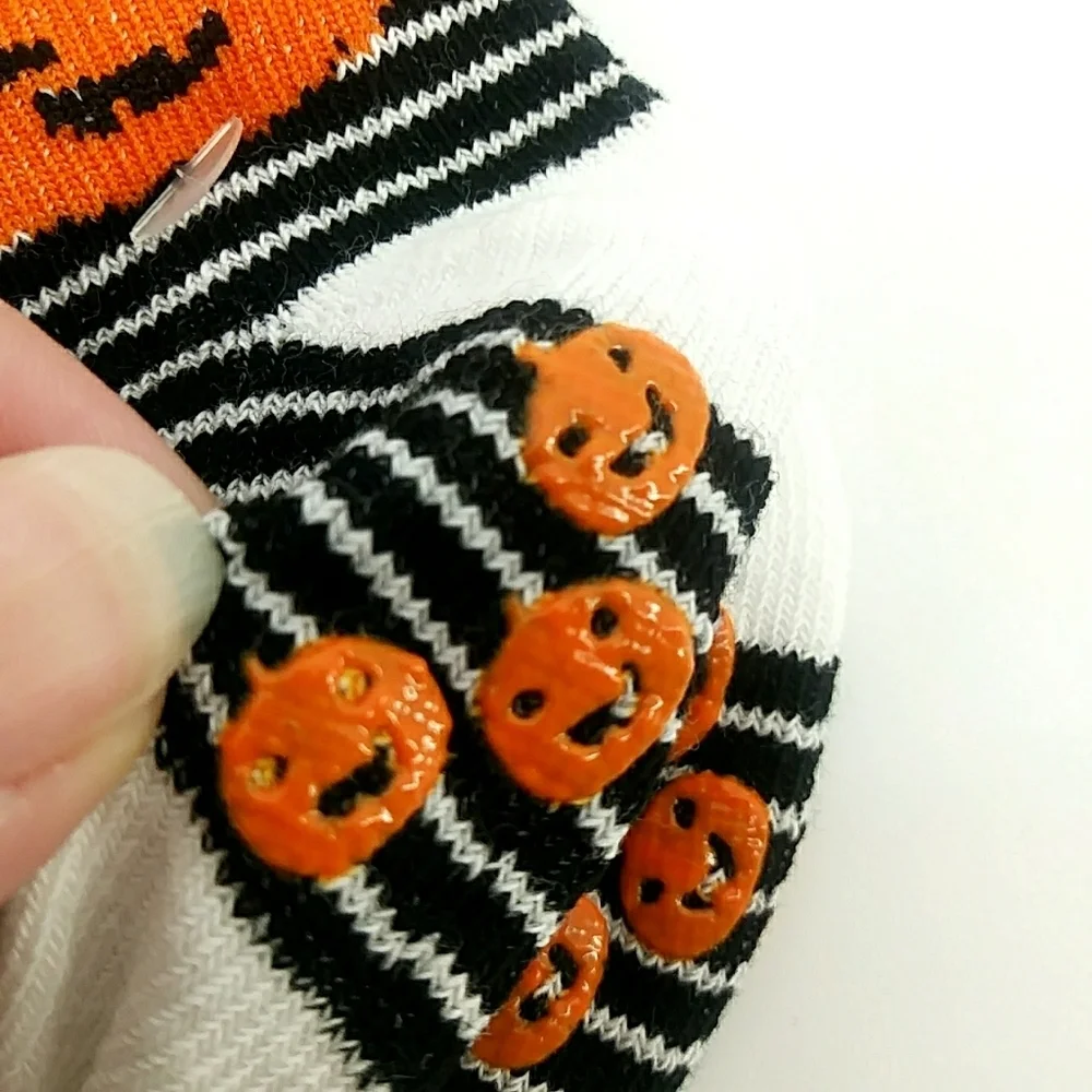 ⭐3/$30 NWT Carter's My First Halloween Socks Slipper Set Pumpkin Stripes 0-6